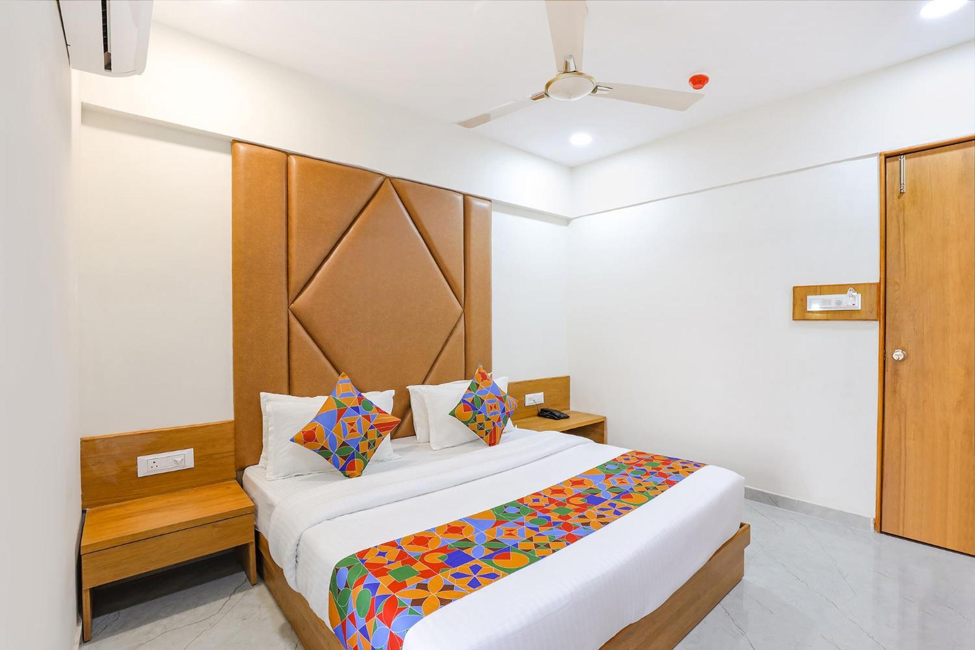Fabhotel Crystal I - Gandhinagar Exterior foto